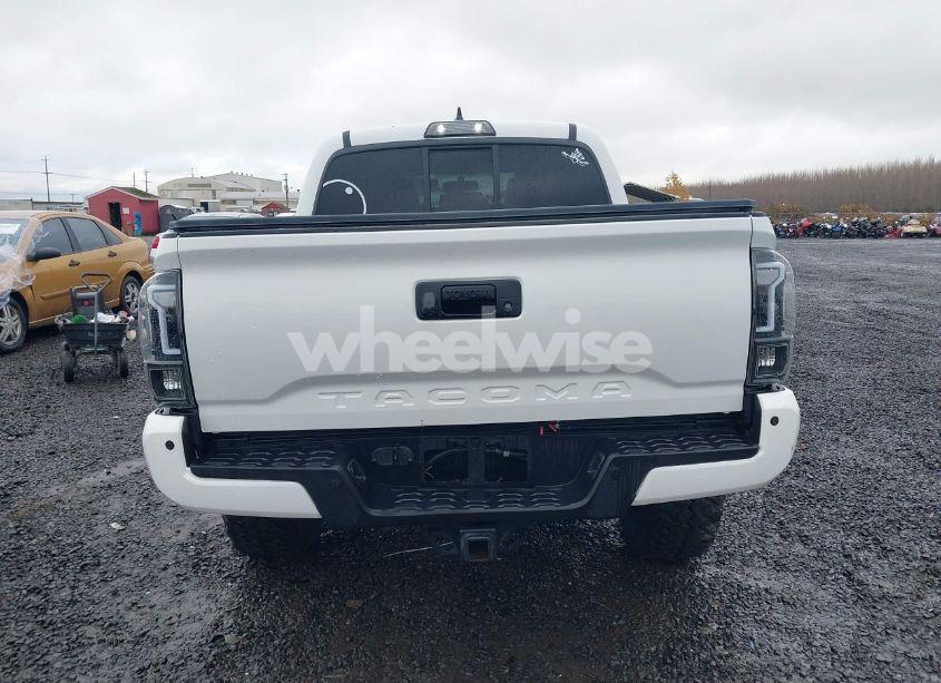 Photo 16 of 2016 Toyota Tacoma TRD OFF ROAD (VIN 3TMAZ5CN2GM010468)