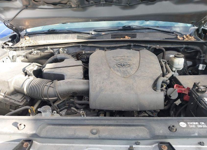 Photo 10 of 2016 Toyota Tacoma SR5 V6 (VIN 3TMAZ5CN2GM015282)
