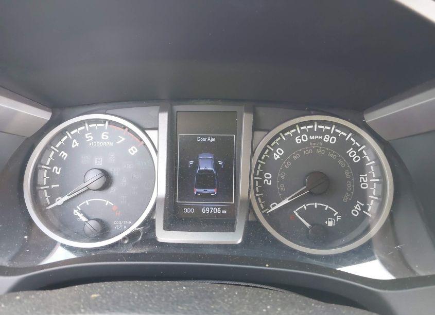 Photo 7 of 2016 Toyota Tacoma SR5 V6 (VIN 3TMAZ5CN2GM015282)