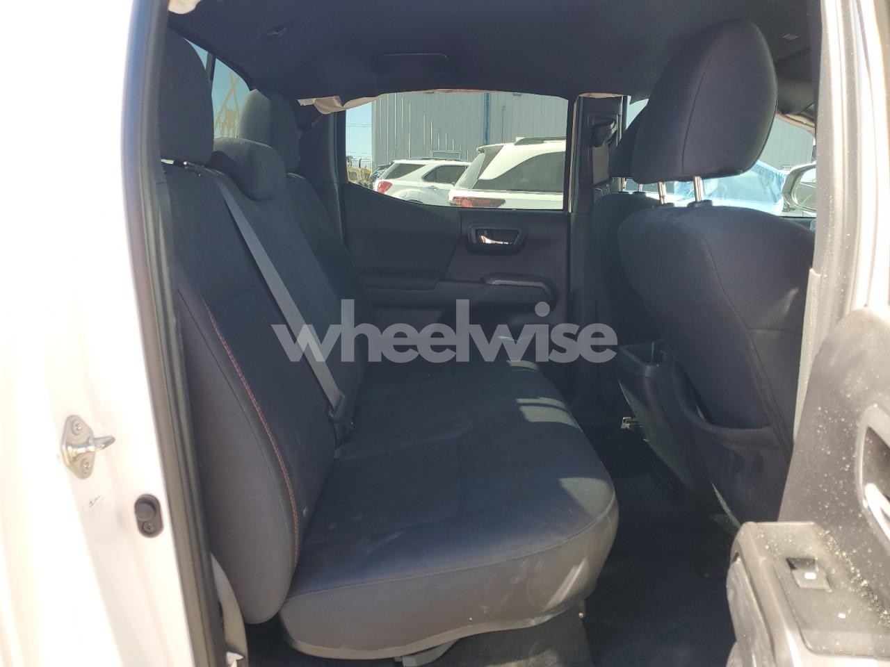 Photo 10 of 2020 TOYOTA TACOMA DOUBLE CAB (VIN 3TMAZ5CN2LM115795)