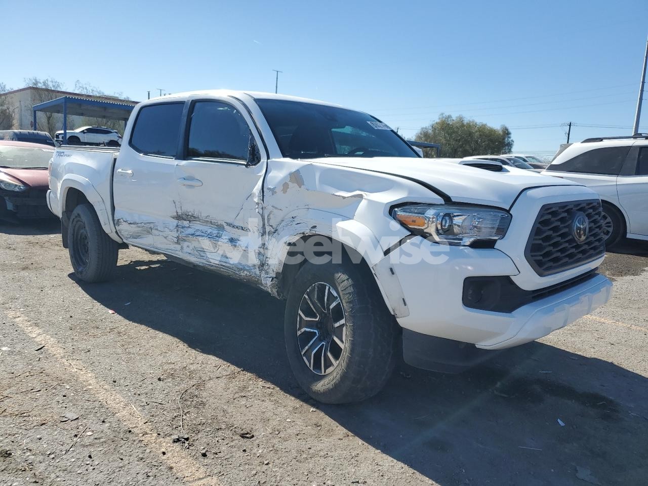 Photo 4 of 2020 TOYOTA TACOMA DOUBLE CAB (VIN 3TMAZ5CN2LM115795)