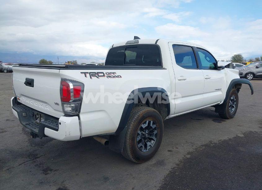 Photo 4 of 2020 Toyota Tacoma TRD OFF-ROAD (VIN 3TMAZ5CN2LM133990)