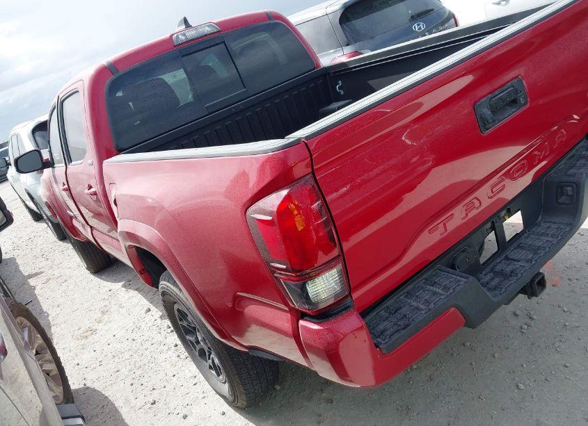 Photo 3 of 2022 Toyota Tacoma SR5 V6 (VIN 3TMAZ5CN2NM161081)