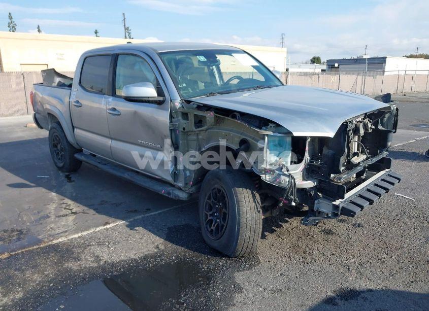 2022 Toyota Tacoma SR5 V6 (VIN 3TMAZ5CN2NM163350) main photo