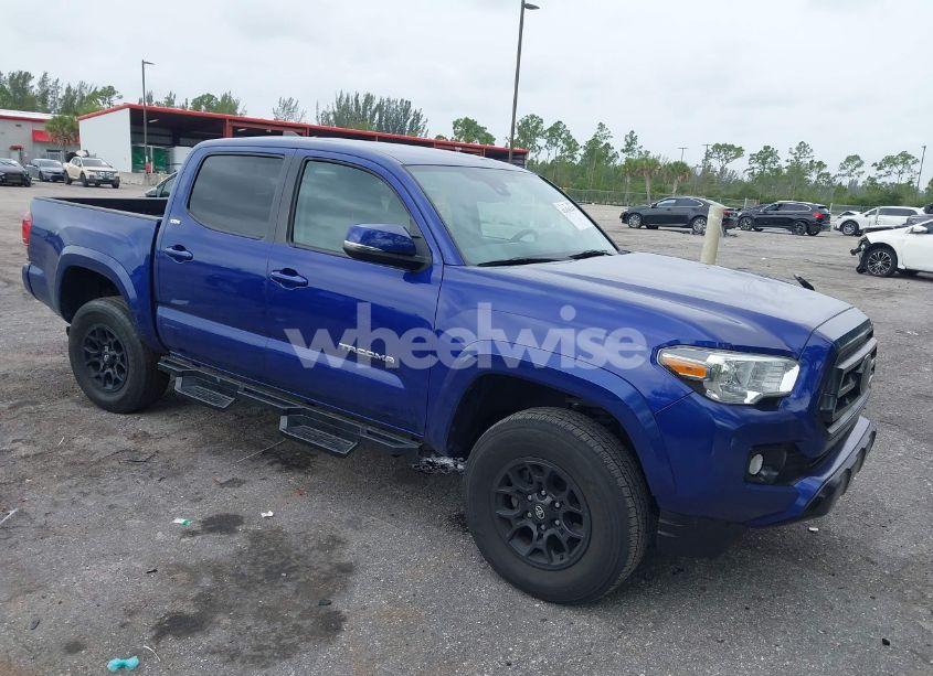 2022 Toyota Tacoma SR5 V6 (VIN 3TMAZ5CN2NM179466) main photo