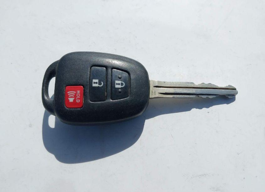 Photo 11 of 2017 Toyota Tacoma SR5 V6 (VIN 3TMAZ5CN3HM027832)