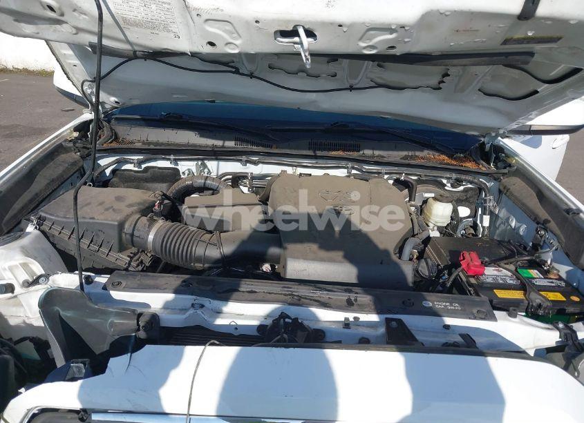 Photo 10 of 2017 Toyota Tacoma SR5 V6 (VIN 3TMAZ5CN3HM045330)