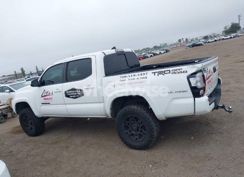 Photo 14 of 2018 Toyota Tacoma TRD OFF ROAD (VIN 3TMAZ5CN3JM054602)