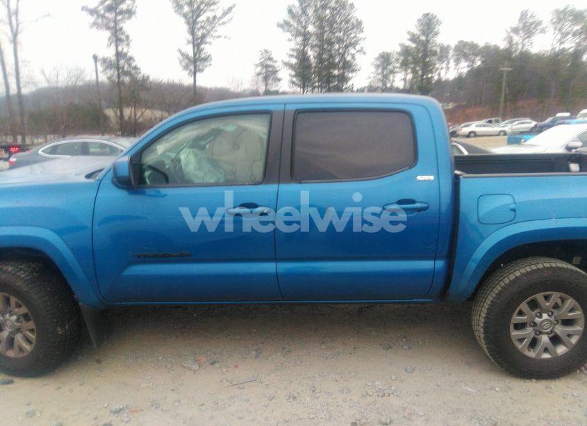 Photo 14 of 2018 Toyota Tacoma SR5 V6 (VIN 3TMAZ5CN3JM066409)