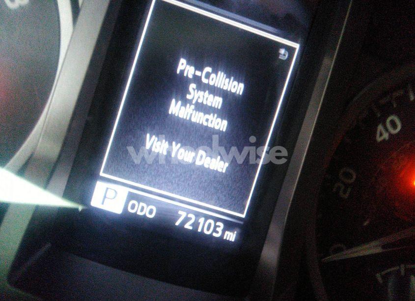 Photo 15 of 2018 Toyota Tacoma SR5 V6 (VIN 3TMAZ5CN3JM066409)