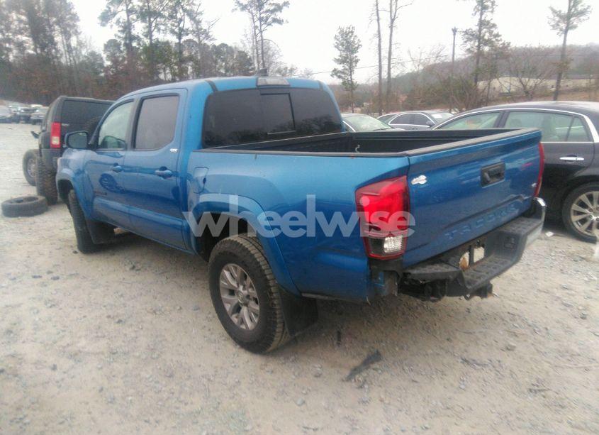 Photo 3 of 2018 Toyota Tacoma SR5 V6 (VIN 3TMAZ5CN3JM066409)