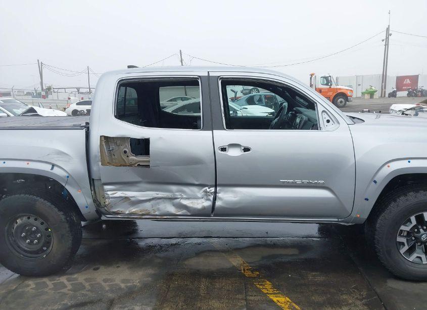 Photo 14 of 2019 Toyota Tacoma TRD OFF ROAD (VIN 3TMAZ5CN3KM084037)