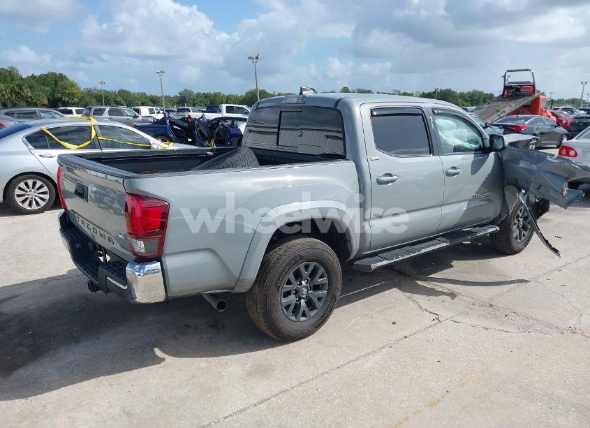 Photo 4 of 2020 Toyota Tacoma SR5 V6 (VIN 3TMAZ5CN3LM116230)
