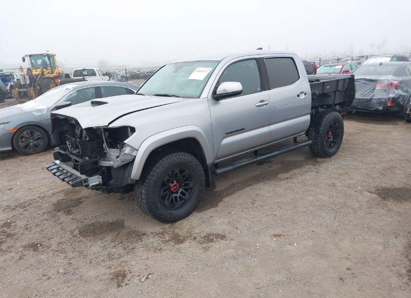 Photo 2 of 2020 Toyota Tacoma TRD SPORT (VIN 3TMAZ5CN3LM117202)