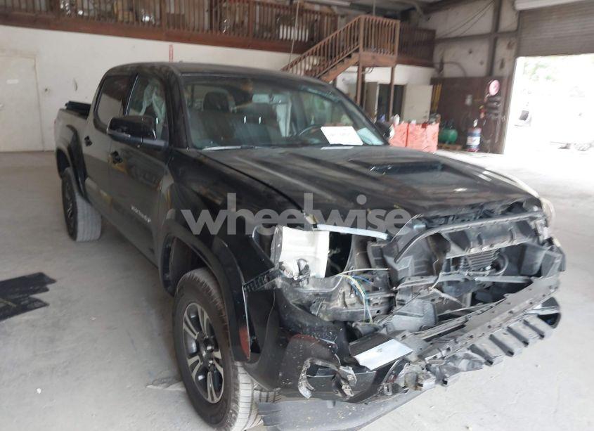 2016 Toyota Tacoma TRD SPORT (VIN 3TMAZ5CN4GM024727) main photo