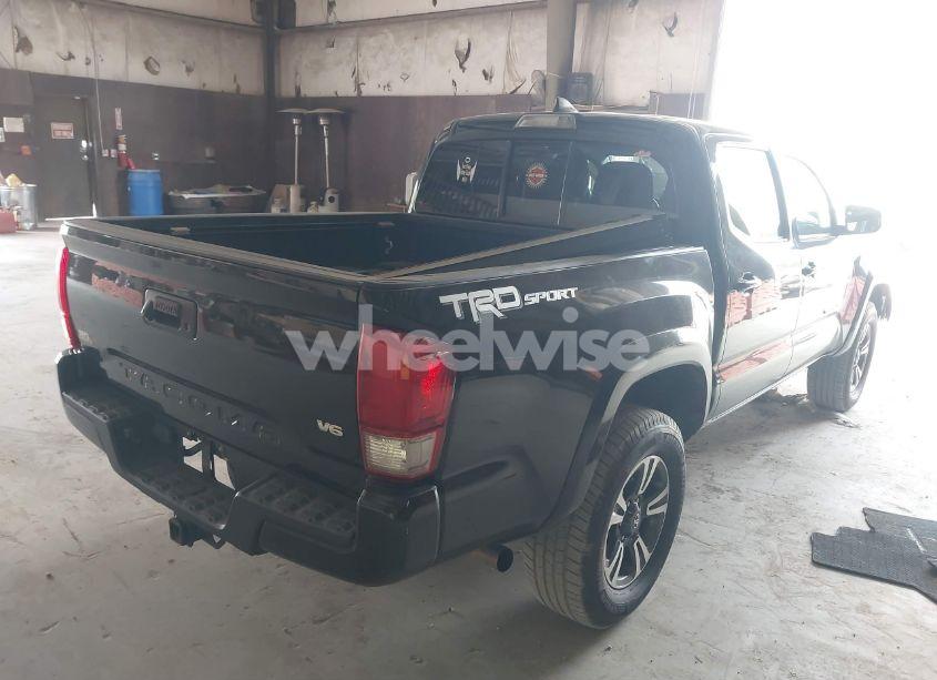 Photo 4 of 2016 Toyota Tacoma TRD SPORT (VIN 3TMAZ5CN4GM024727)