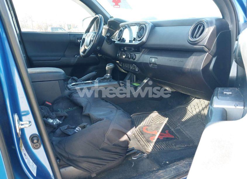 Photo 5 of 2017 Toyota Tacoma TRD SPORT (VIN 3TMAZ5CN4HM026723)