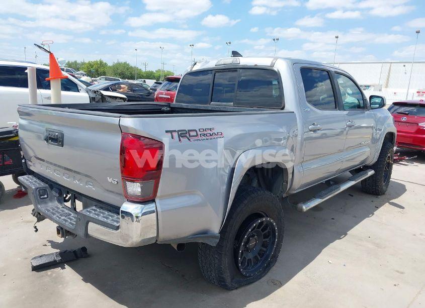 Photo 4 of 2017 Toyota Tacoma SR5 V6 (VIN 3TMAZ5CN4HM027418)