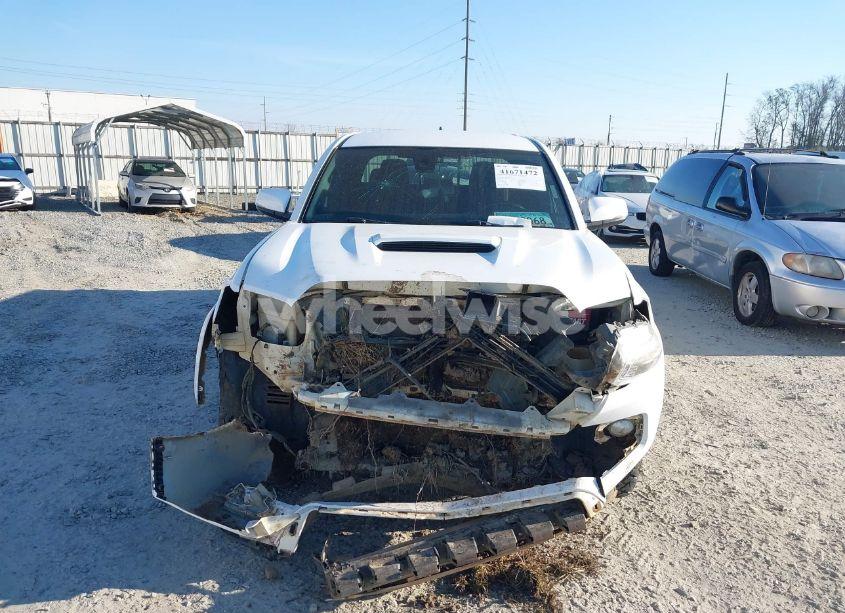 Photo 13 of 2018 Toyota Tacoma TRD SPORT (VIN 3TMAZ5CN4JM062272)