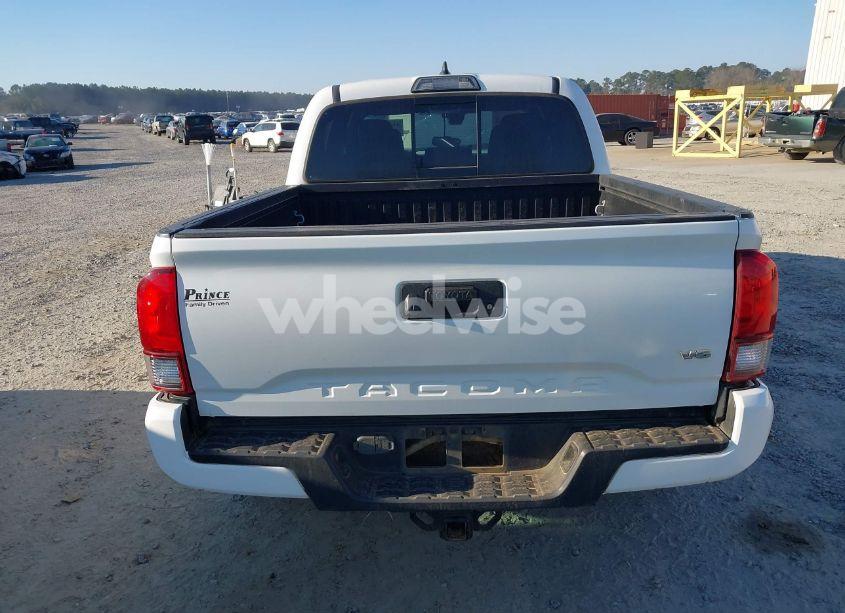 Photo 17 of 2018 Toyota Tacoma TRD SPORT (VIN 3TMAZ5CN4JM062272)