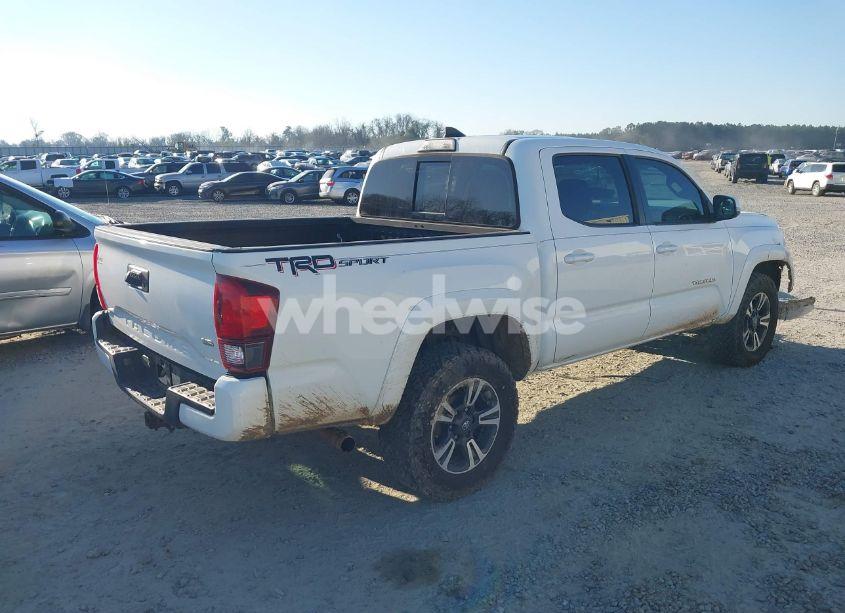 Photo 4 of 2018 Toyota Tacoma TRD SPORT (VIN 3TMAZ5CN4JM062272)