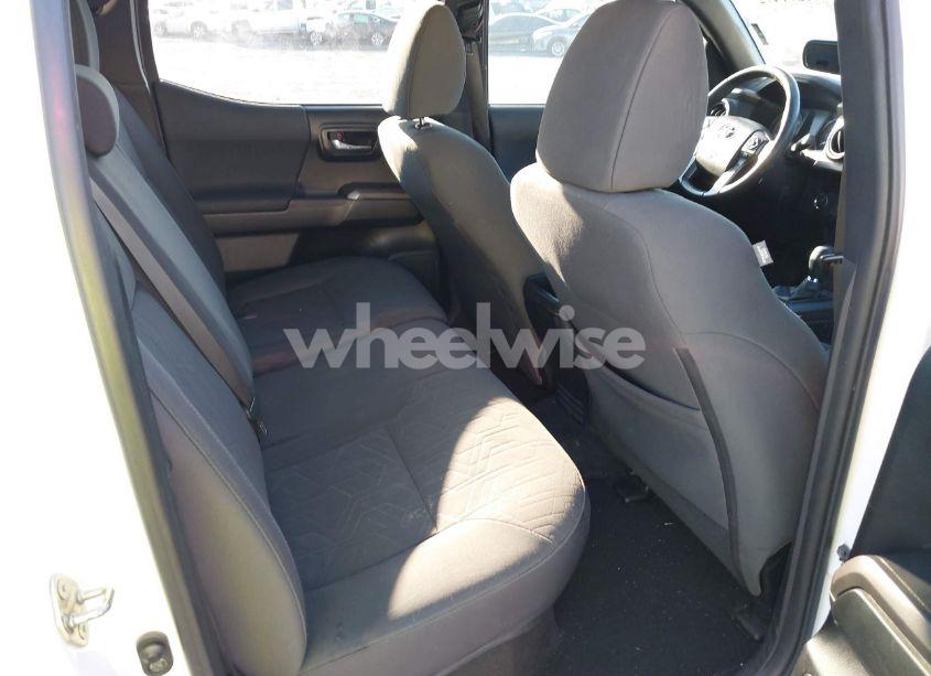 Photo 8 of 2018 Toyota Tacoma TRD SPORT (VIN 3TMAZ5CN4JM062272)