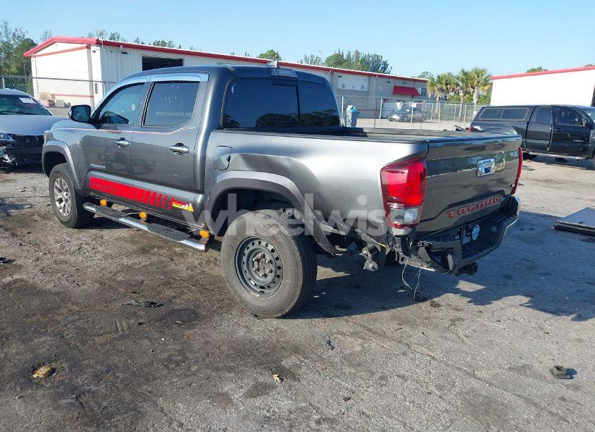 Photo 3 of 2018 Toyota Tacoma SR5 V6 (VIN 3TMAZ5CN4JM069965)