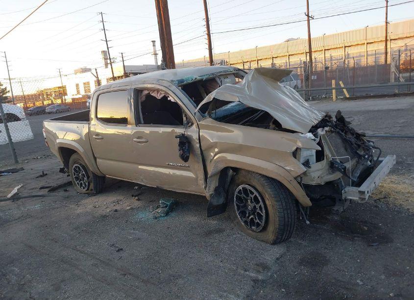 2019 Toyota Tacoma SR5 V6 (VIN 3TMAZ5CN4KM091658) main photo