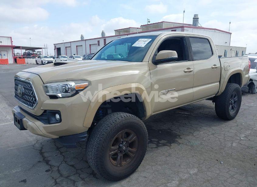 Photo 2 of 2019 Toyota Tacoma TRD SPORT (VIN 3TMAZ5CN4KM095046)