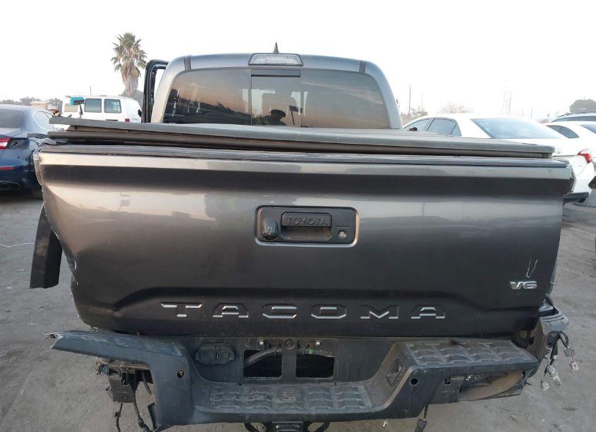 Photo 16 of 2019 Toyota Tacoma SR5 V6 (VIN 3TMAZ5CN4KM097797)