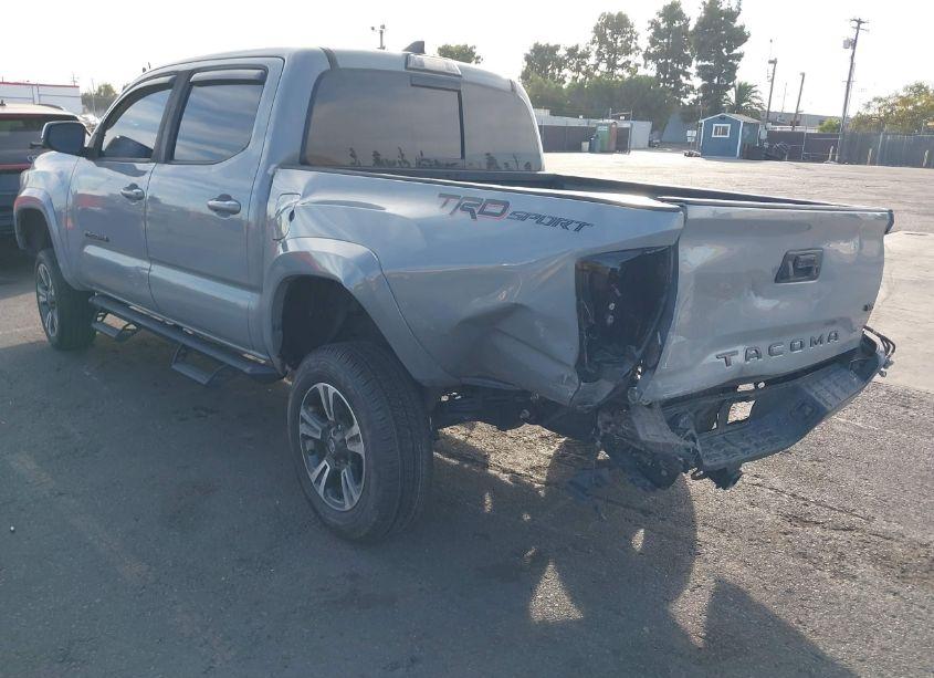 Photo 3 of 2019 Toyota Tacoma TRD SPORT (VIN 3TMAZ5CN4KM105221)