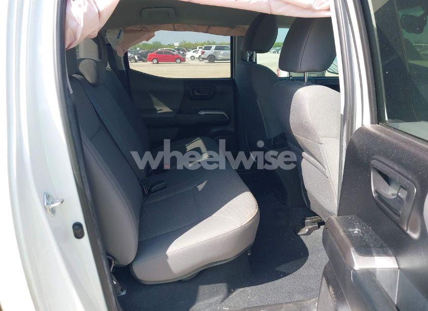 Photo 8 of 2022 Toyota Tacoma SR5 V6 (VIN 3TMAZ5CN4NM165679)