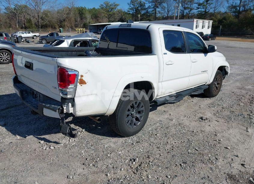 Photo 4 of 2022 Toyota Tacoma SR5 V6 (VIN 3TMAZ5CN4NM166542)