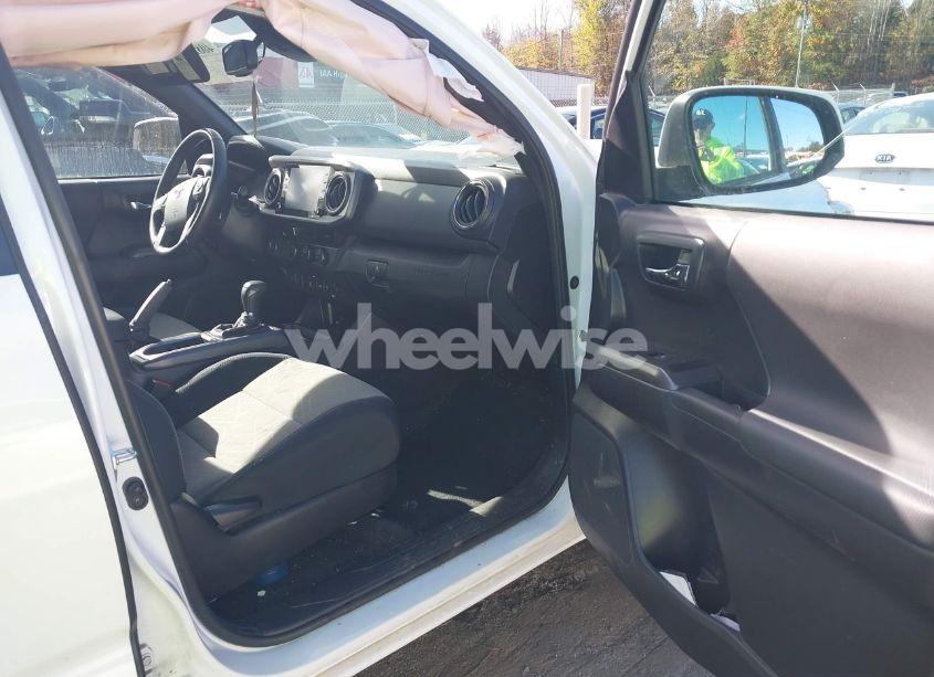 Photo 5 of 2022 Toyota Tacoma TRD SPORT (VIN 3TMAZ5CN4NM176505)