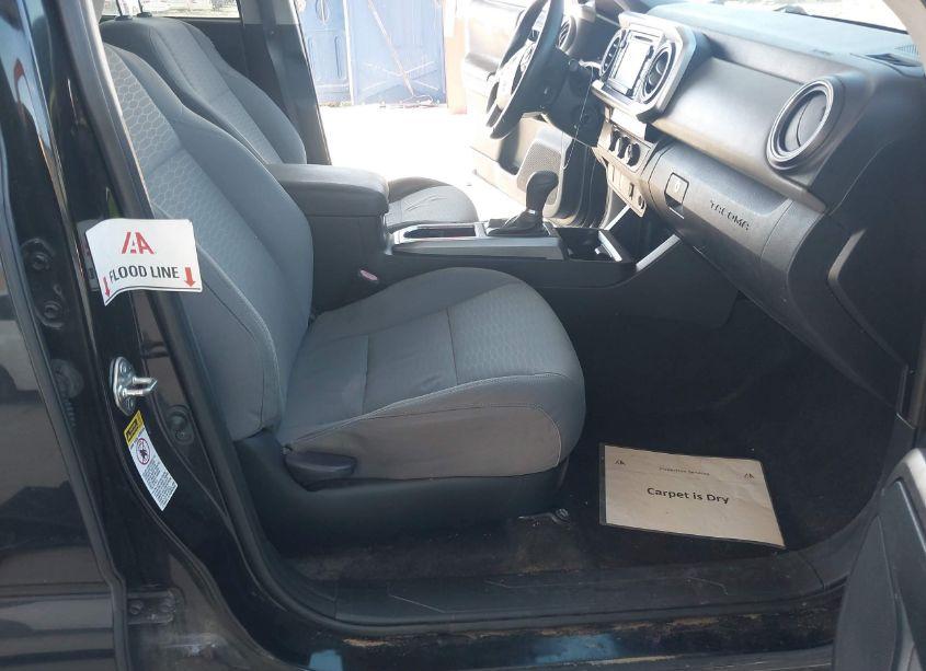 Photo 6 of 2016 Toyota Tacoma SR5 V6 (VIN 3TMAZ5CN5GM001439)