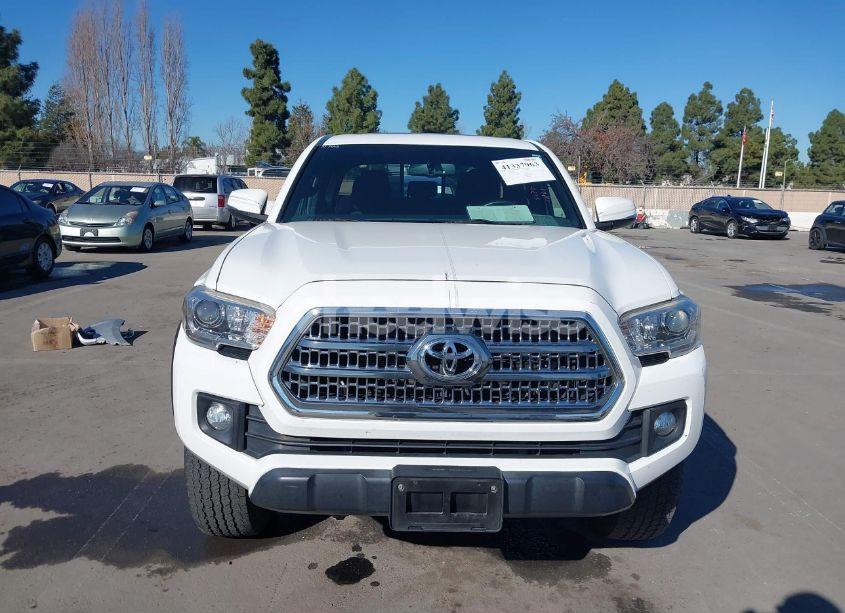 Photo 13 of 2016 Toyota Tacoma TRD OFF ROAD (VIN 3TMAZ5CN5GM014661)