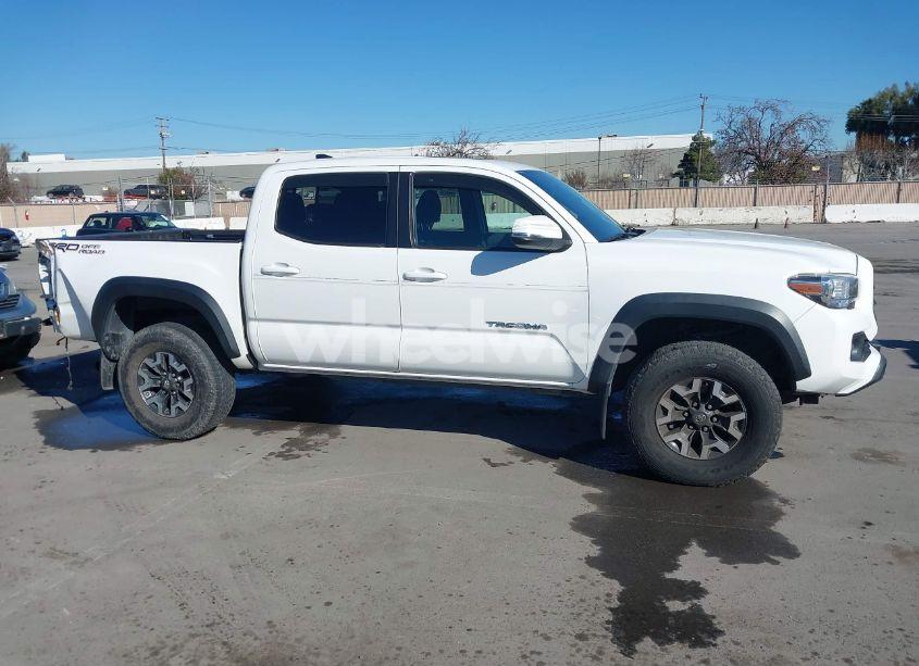 Photo 14 of 2016 Toyota Tacoma TRD OFF ROAD (VIN 3TMAZ5CN5GM014661)