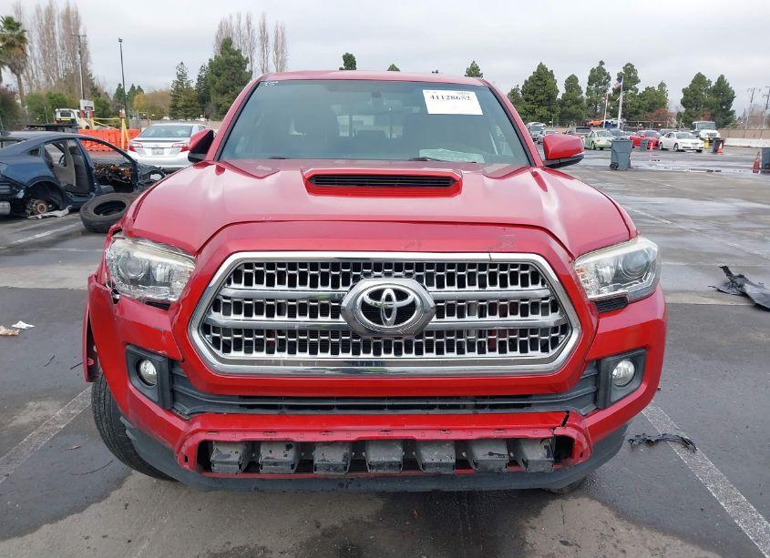 Photo 13 of 2017 Toyota Tacoma (VIN 3TMAZ5CN5HM026214)