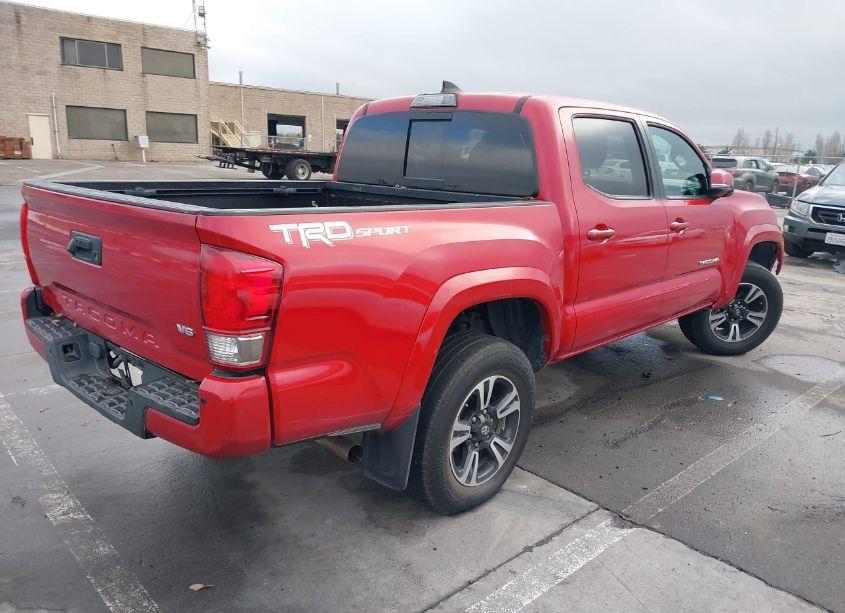 Photo 4 of 2017 Toyota Tacoma (VIN 3TMAZ5CN5HM026214)