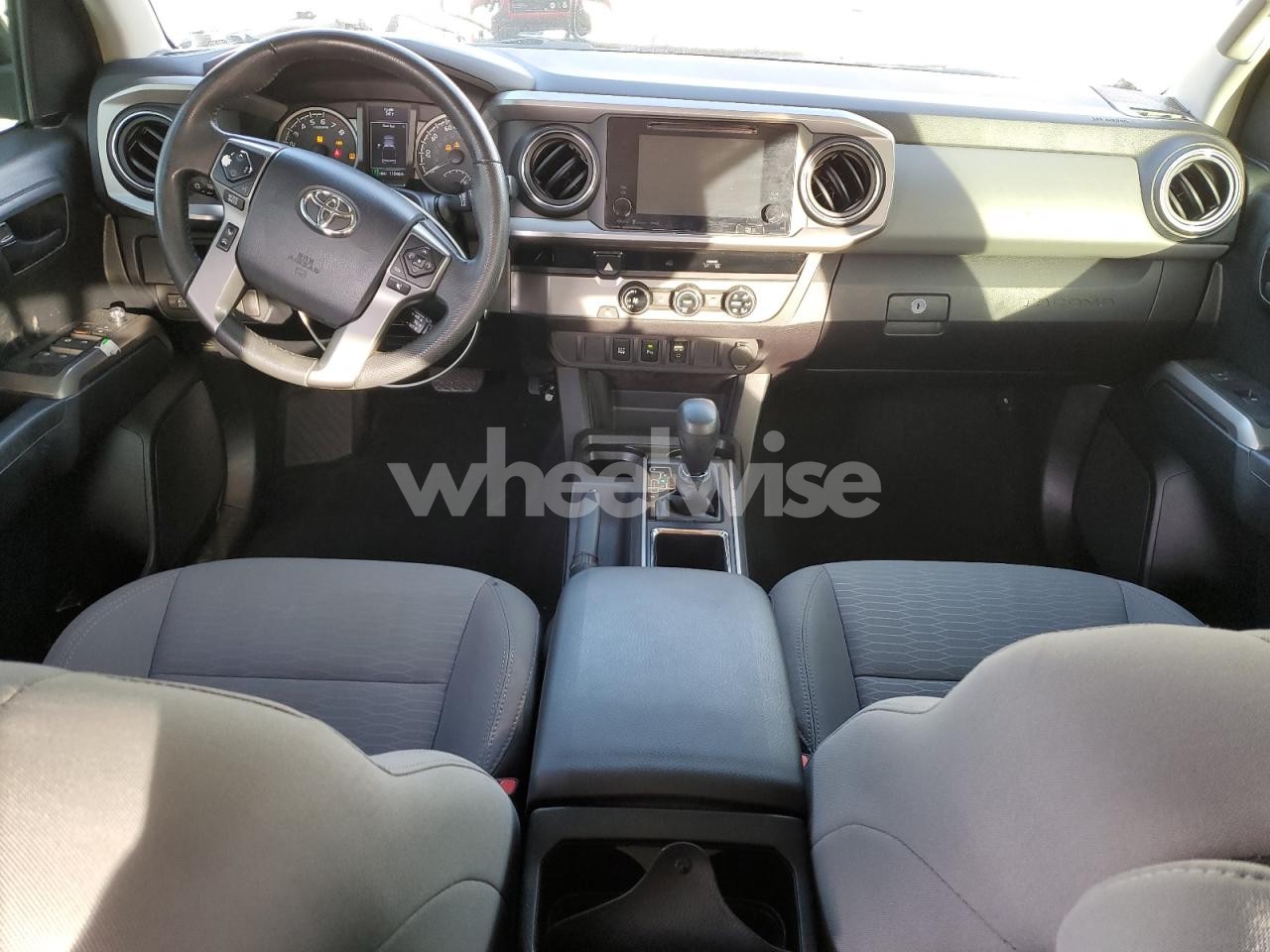 2017 TOYOTA TACOMA DOUBLE CAB