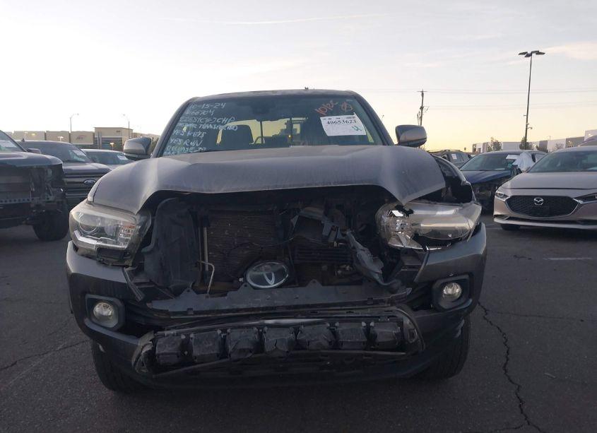 Photo 13 of 2018 Toyota Tacoma SR5 V6 (VIN 3TMAZ5CN5JM062314)
