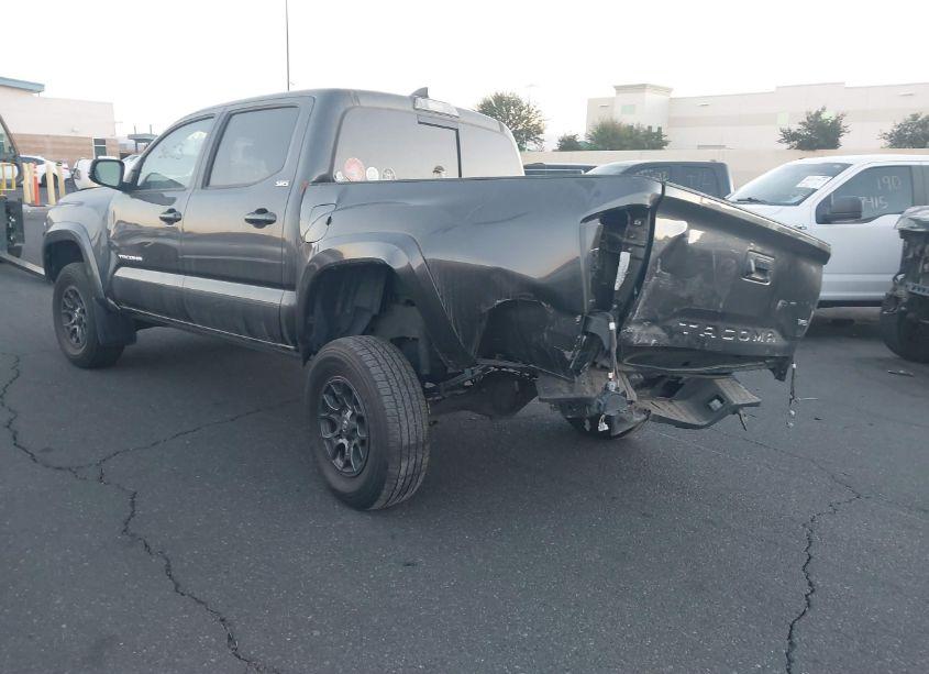 Photo 3 of 2018 Toyota Tacoma SR5 V6 (VIN 3TMAZ5CN5JM062314)