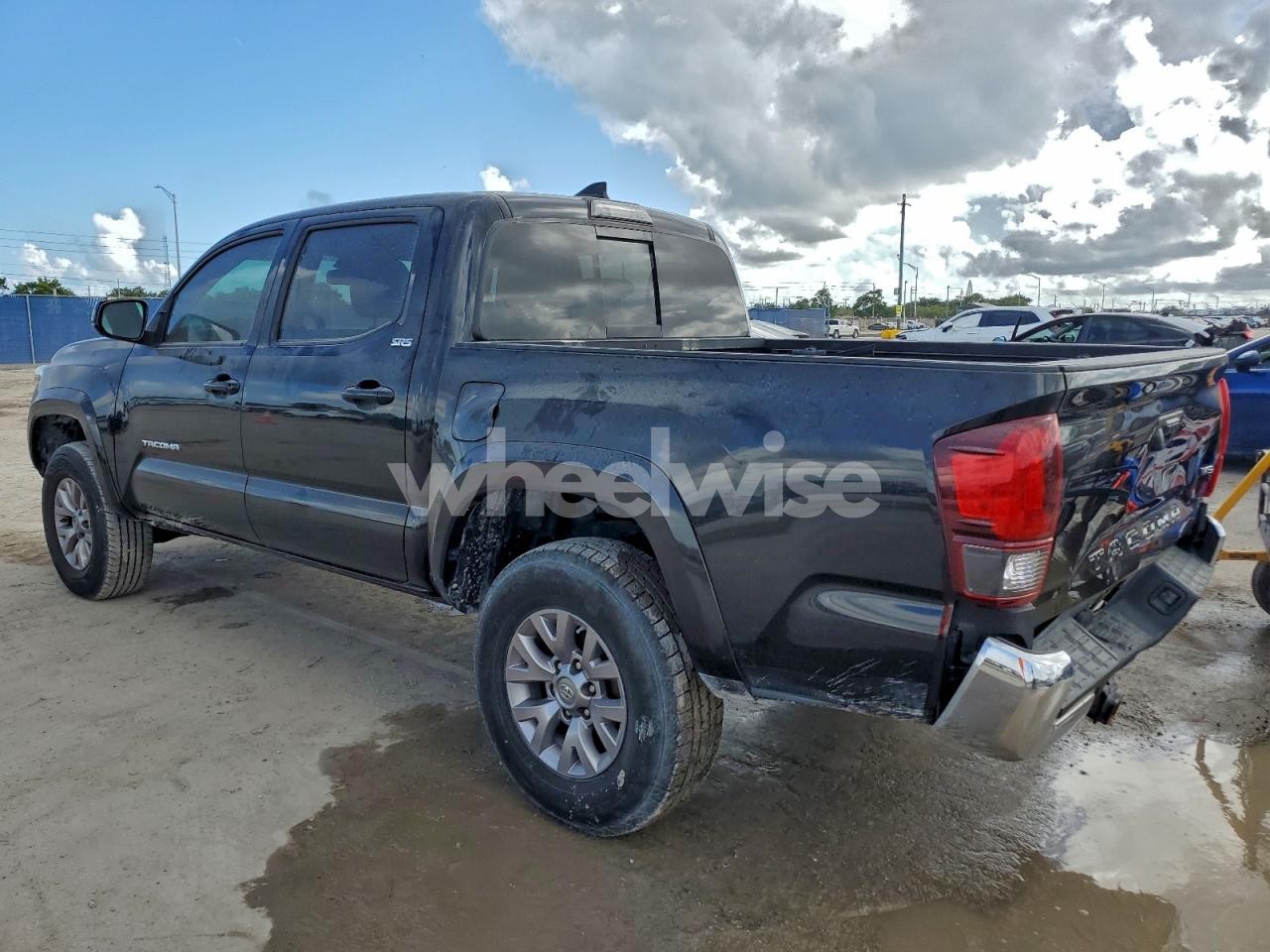 Photo 2 of 2018 TOYOTA TACOMA DOUBLE CAB (VIN 3TMAZ5CN5JM066203)