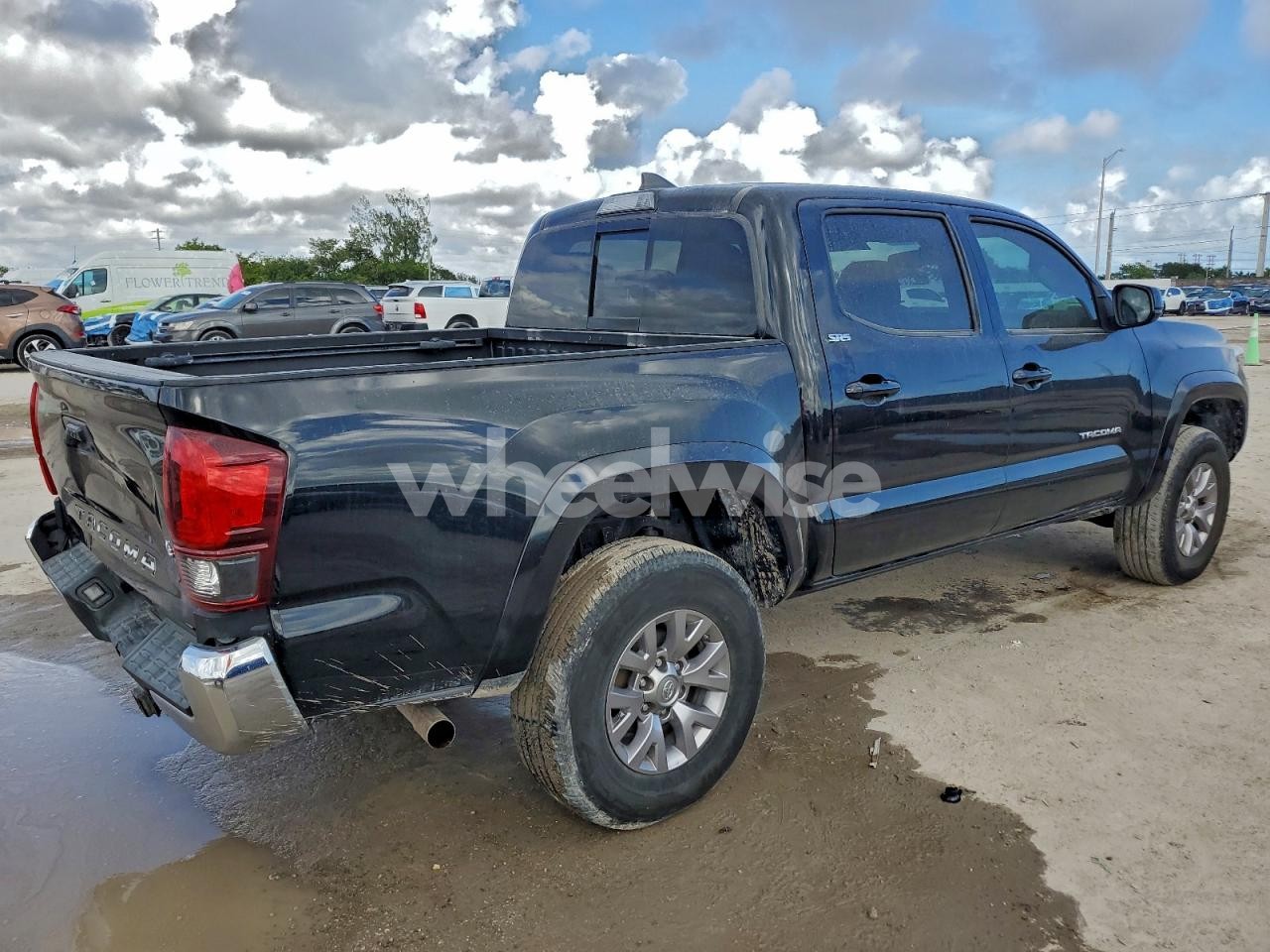 Photo 3 of 2018 TOYOTA TACOMA DOUBLE CAB (VIN 3TMAZ5CN5JM066203)