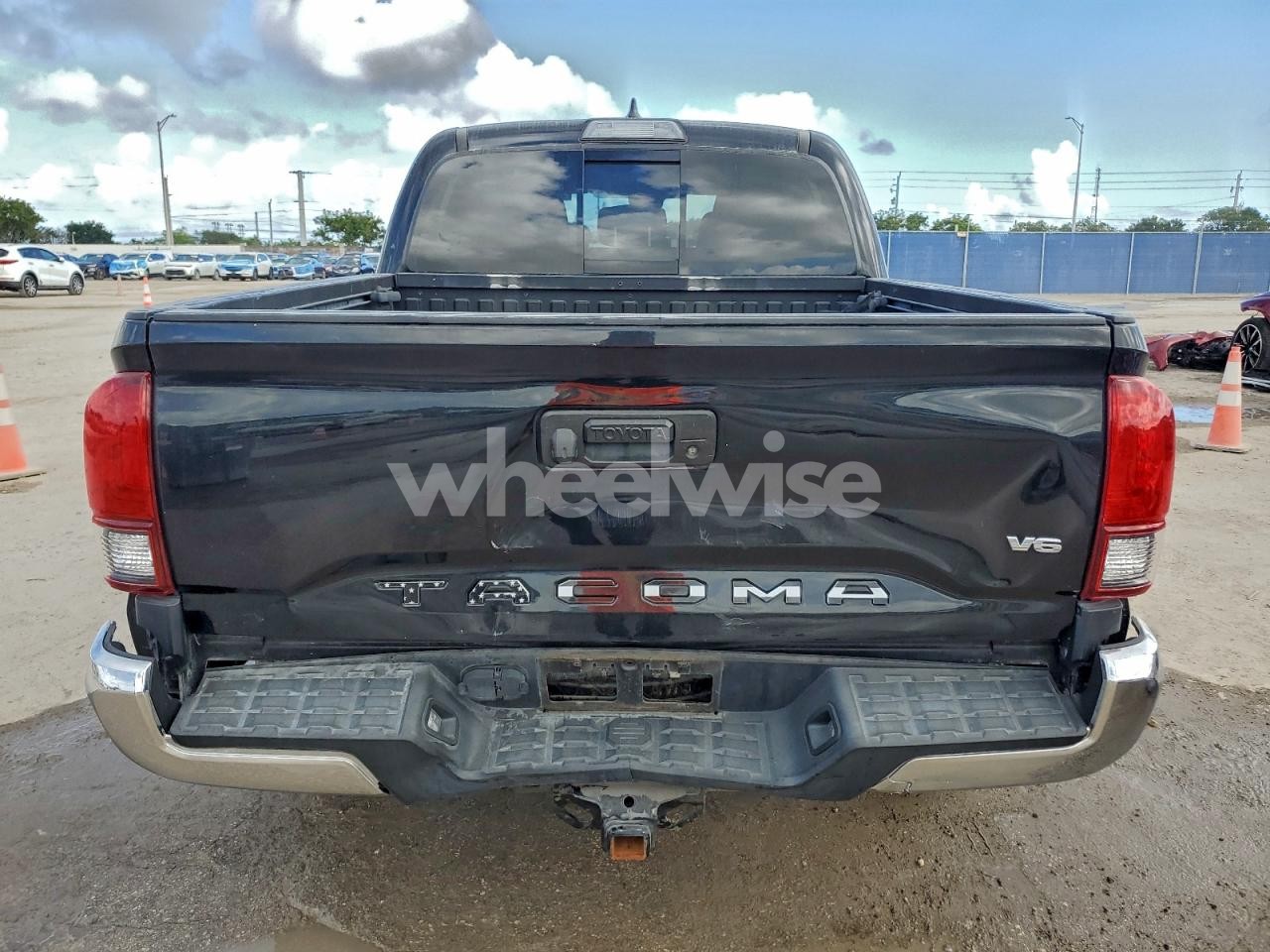 Photo 6 of 2018 TOYOTA TACOMA DOUBLE CAB (VIN 3TMAZ5CN5JM066203)