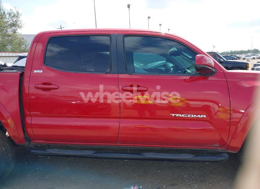 Photo 14 of 2018 Toyota Tacoma SR5 V6 (VIN 3TMAZ5CN5JM072907)