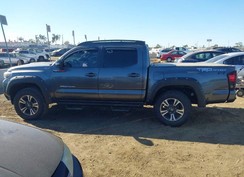 Photo 15 of 2019 Toyota Tacoma TRD SPORT (VIN 3TMAZ5CN5KM094939)