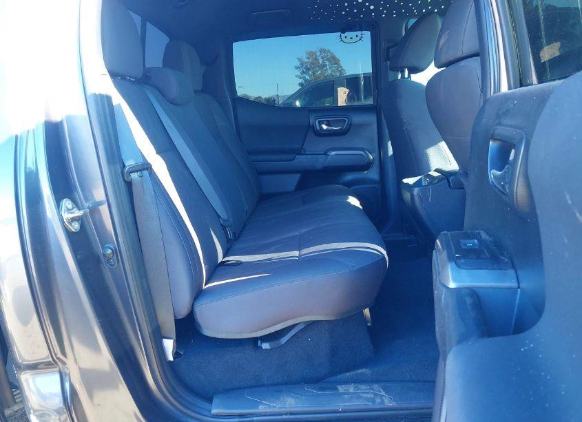 Photo 8 of 2019 Toyota Tacoma TRD SPORT (VIN 3TMAZ5CN5KM094939)