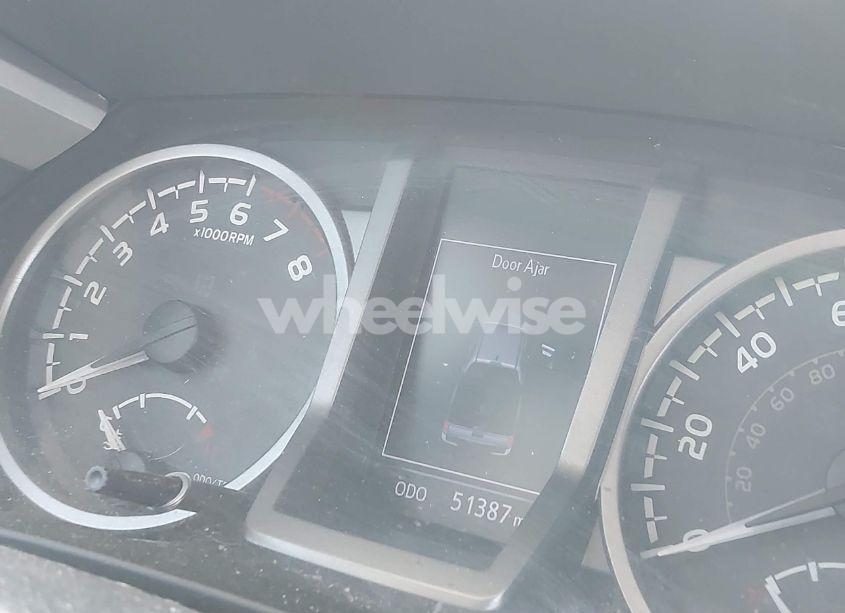 Photo 7 of 2019 Toyota Tacoma SR5 V6 (VIN 3TMAZ5CN5KM097498)