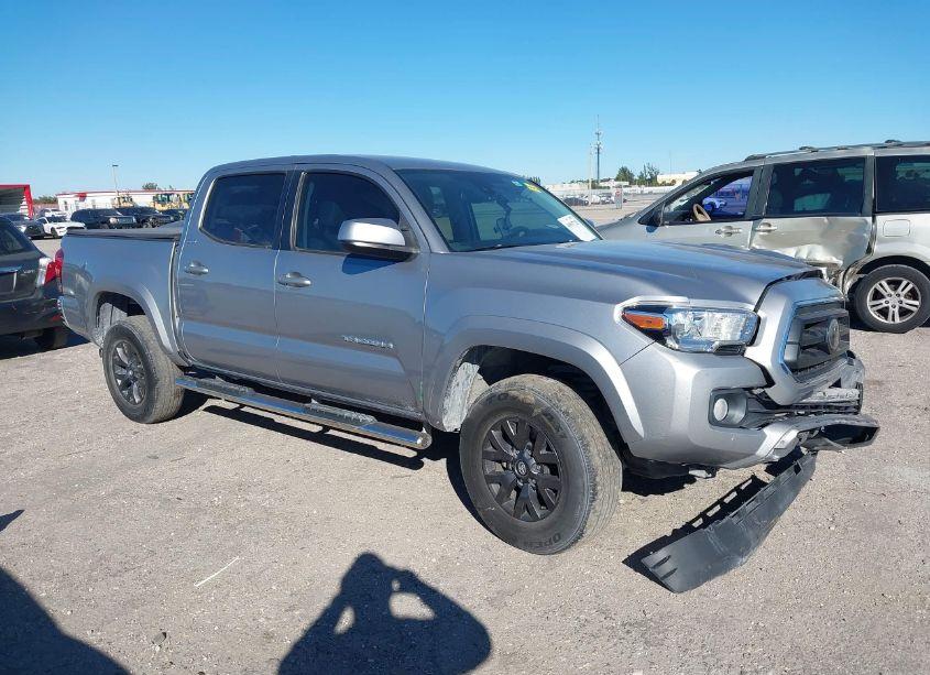 2021 Toyota Tacoma SR5 V6 (VIN 3TMAZ5CN5MM151661) main photo